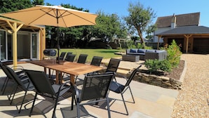 Unclassified image, 2 of 45, button - CERN-WYN, family friendly, luxury holiday cottage in Chippenham (Chippenham)
