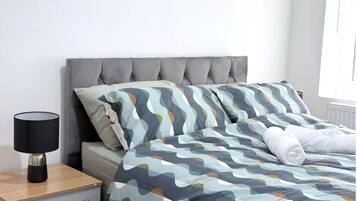 3 bedrooms, iron/ironing board, WiFi, bed sheets