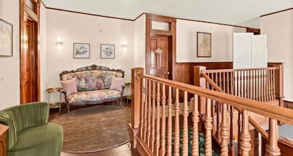 The Ellingwood Room at The Wildflower Hotel