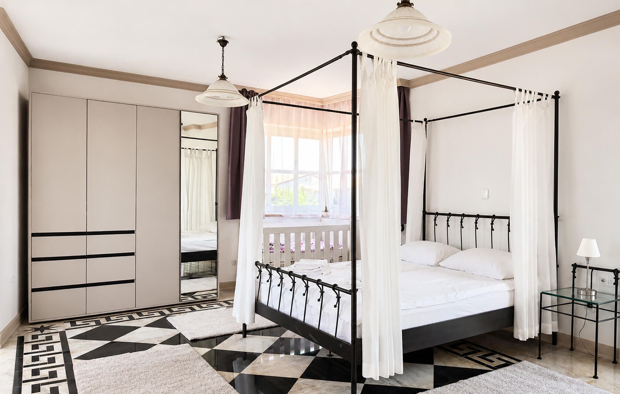 6 habitaciones, cuna de viaje y wifi gratis 