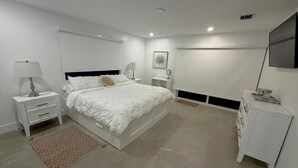 4 bedrooms, in-room safe, iron/ironing board, travel cot - Casa del Mar (Key Largo)