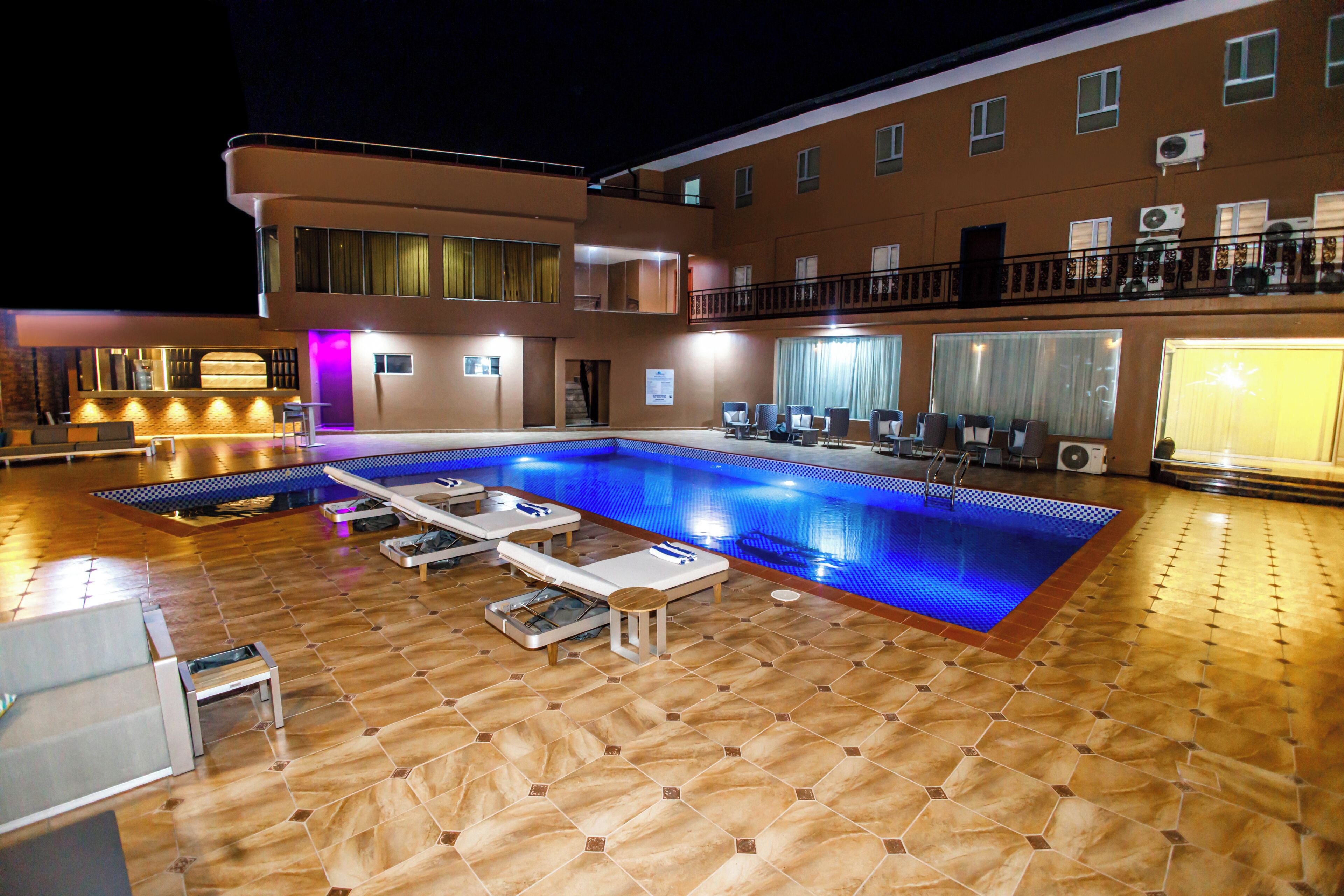 Piscine extérieure