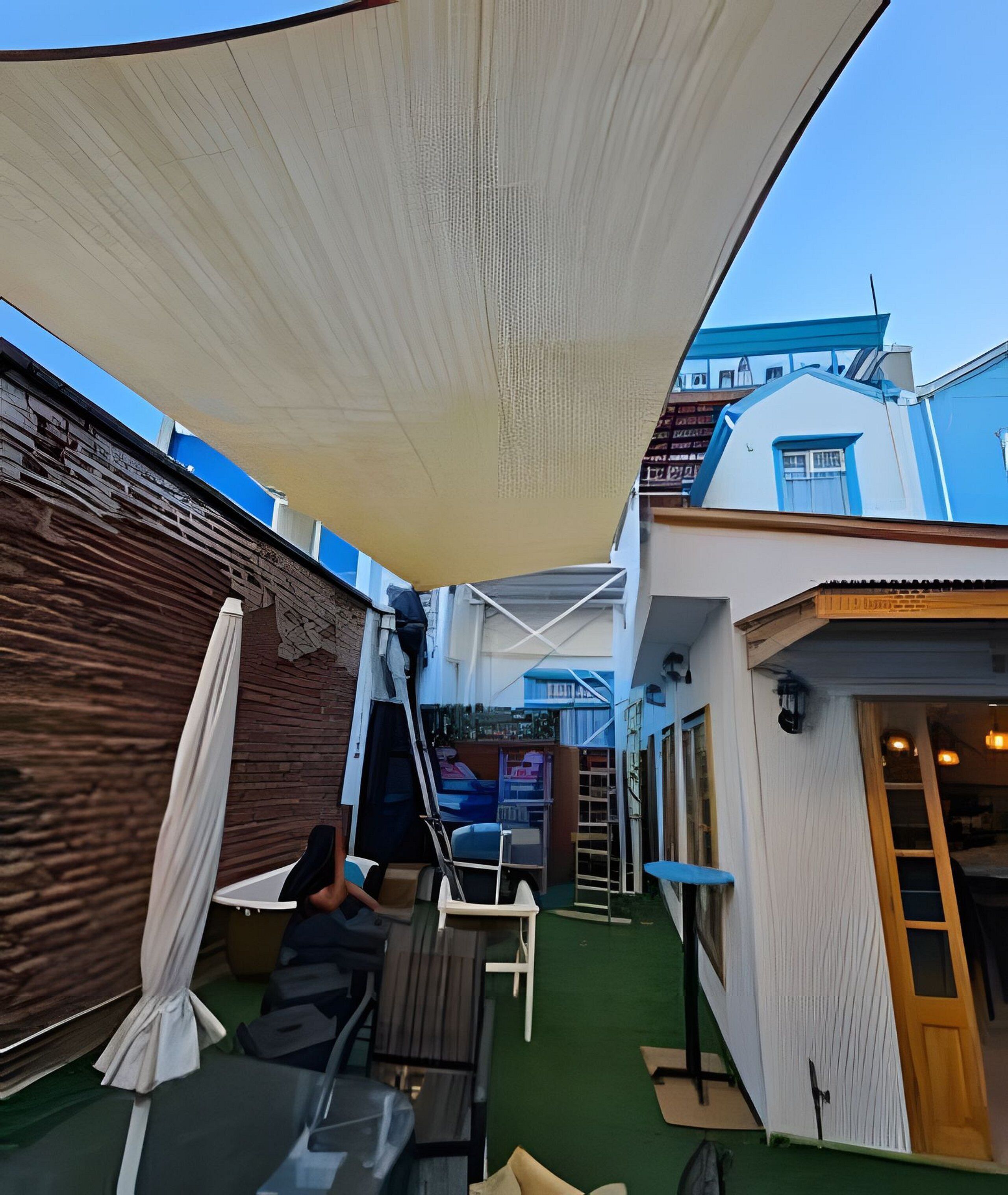 Standard Shared Dormitory | Terrace/patio