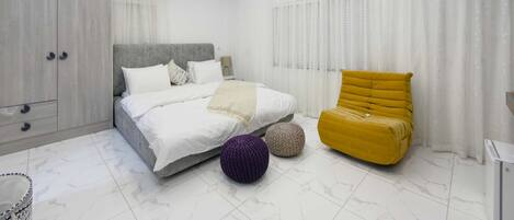 1 bedroom, iron/ironing board, WiFi, bed sheets