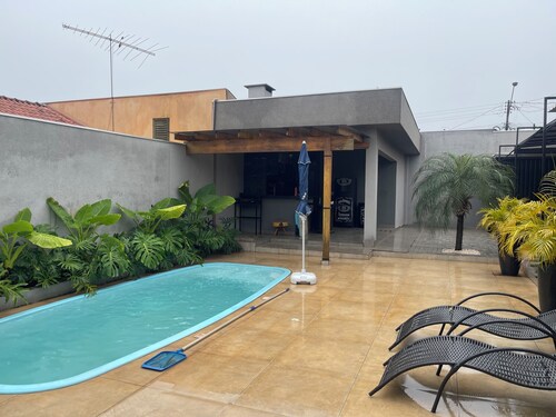 Domus leisure space with swimming pool in Arapongas