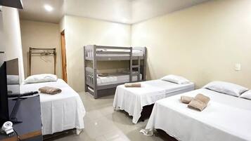 Suite, balkon, pemandangan halaman | Wi-Fi gratis