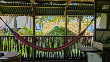 Apartment, Balcony, Courtyard View | Property grounds