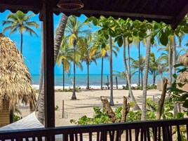 En la playa, bar en la playa