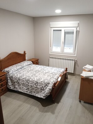 Free WiFi, bed sheets - Rest House (Cambados)