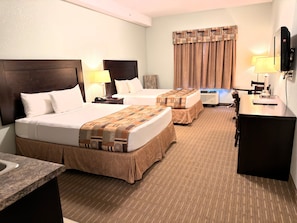 Desk, laptop workspace, iron/ironing board, WiFi (free) - Golden Prairie Hotel & Lodge (Consort)