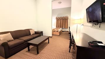 ห้องบิสซิเนสสวีท, เตียงคิงไซส์ 1 เตียง และโซฟาเบด, ปลอดบุหรี่ | โต๊ะทำงาน, พื้นที่ทำงานแบบใช้แล็ปท็อป, เตารีด/โต๊ะรีดผ้า, Wi-Fi ฟรี