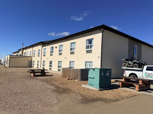 Golden Prairie Hotel & Lodge