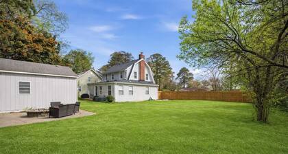 The Norfolk Nomad: Spacious 4BR - LumiNest Homes