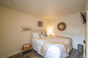 1 slaapkamer, een strijkplank/strijkijzer, gratis wifi, beddengoed
