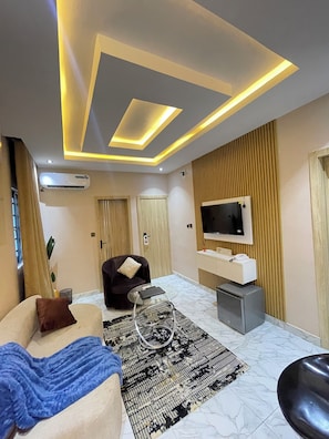 Luxury Suite | Living area - X-ones place command  (Lagos)