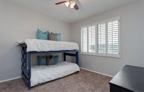 3 bedrooms, WiFi, bed sheets