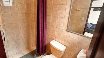Chambre Triple | Salle de bain