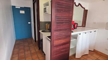 Comfort-Suite, Balkon, Meerblick | Eigene Küche