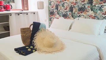 Comfort Suite, Balcony, Ocean View | Blackout curtains, soundproofing, iron/ironing board, free WiFi