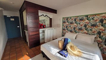Comfort-Suite, Balkon, Meerblick | Verdunkelungsvorhänge, schallisolierte Zimmer, Bügeleisen/Bügelbrett