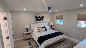 Travel crib