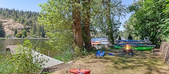 Rustic Twin Lakes Cabin | Private Dock, SUPs
