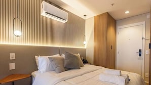 1 bedroom, WiFi (free) - Studio in Condo w/ Gym in Jardins Hmj0407 (São Paulo)
