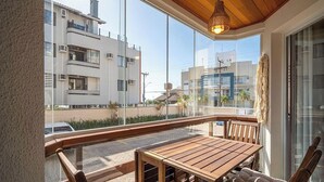 Outdoor dining - Apt in Condo w/ Pool in Ingleses Norte Ftm0106 (Florianópolis)