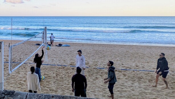 Beach - Apartment in Manly, Walk to beach (Manly)