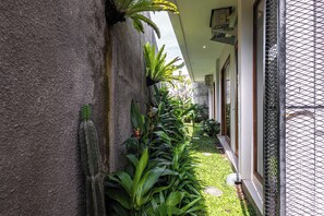 Property grounds - Kalynda Boutique Villa (Sleman)