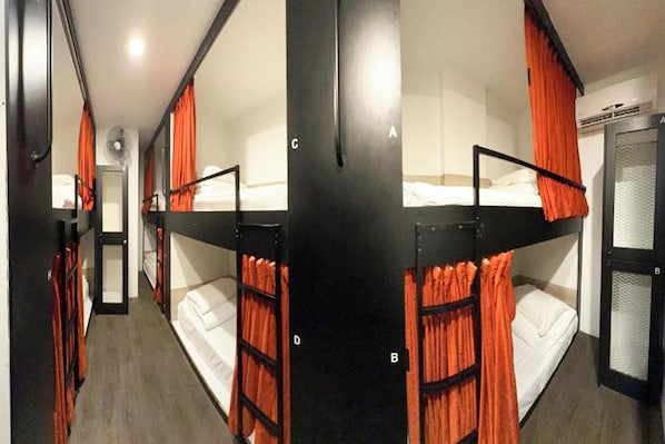 WiFi (free), bed sheets