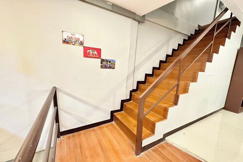 Baan At Khaosan Hostel
