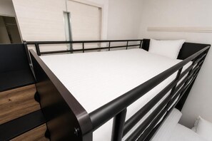 WiFi (無料)