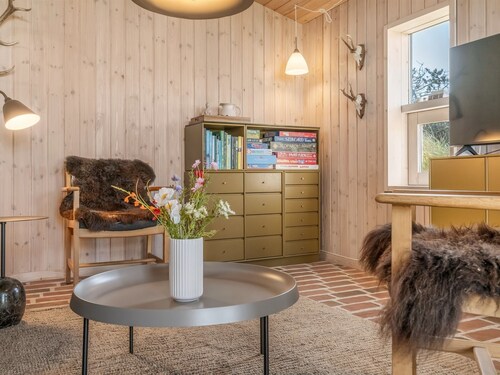 "Elsamaria" - 400m from the sea by Interhome
