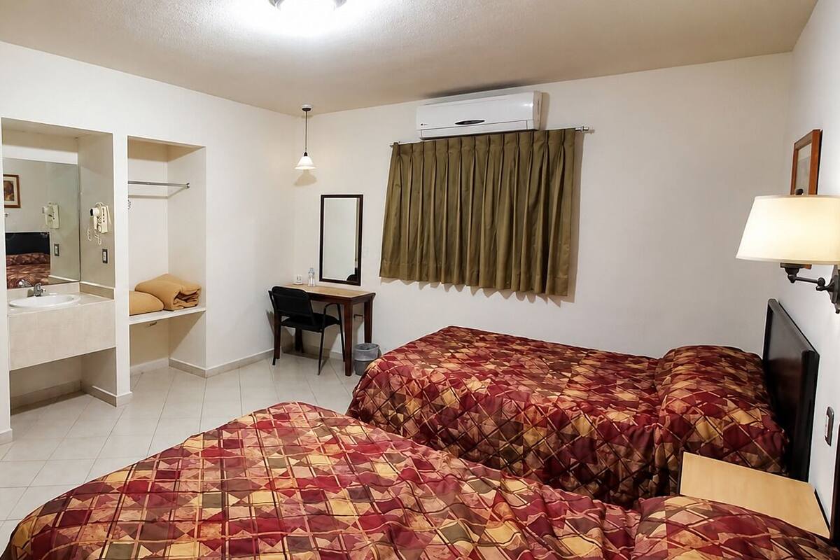Habitación estándar doble | Escritorio, espacio para trabajar con un portátil, wifi gratis