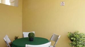 Outdoor dining - Hotel Flores Hills (Monclova)