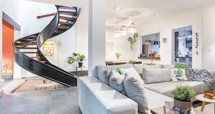 Condesa House | Up to 18 Guests | AC | Patio