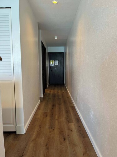 Oceanfront SeaVillage Penthouse 1 bed 1 bath near Kona Village downtown
