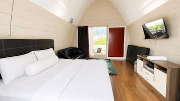 Family Cottage, Hill View | Desk, WiFi (free)