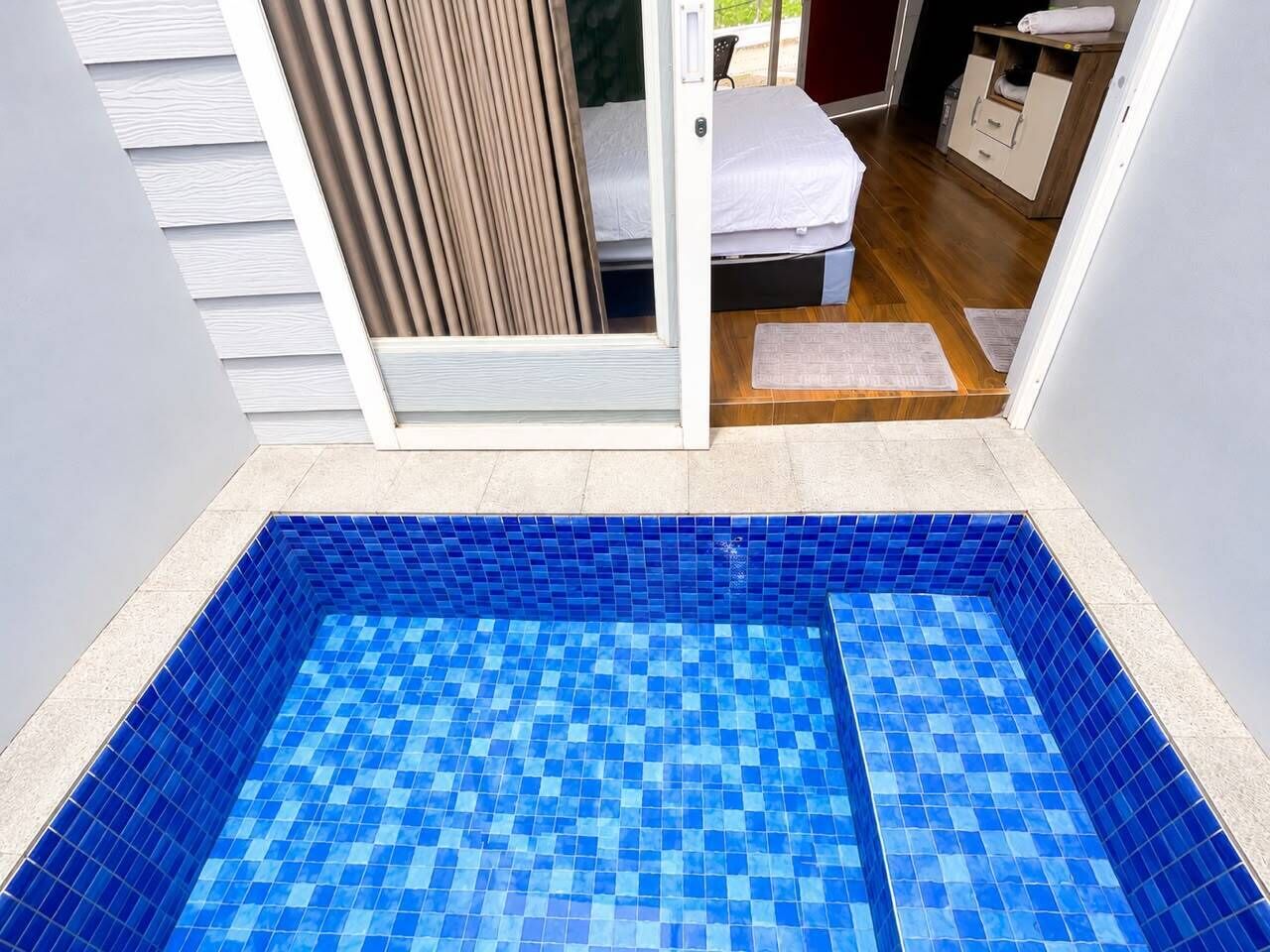 Pool | Outdoor pool