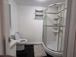 Shower, towels