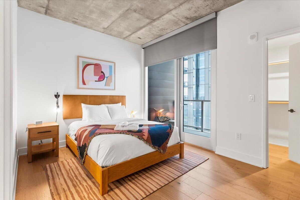 Secondary Bedroom: Queen Bed - Sleeps Two