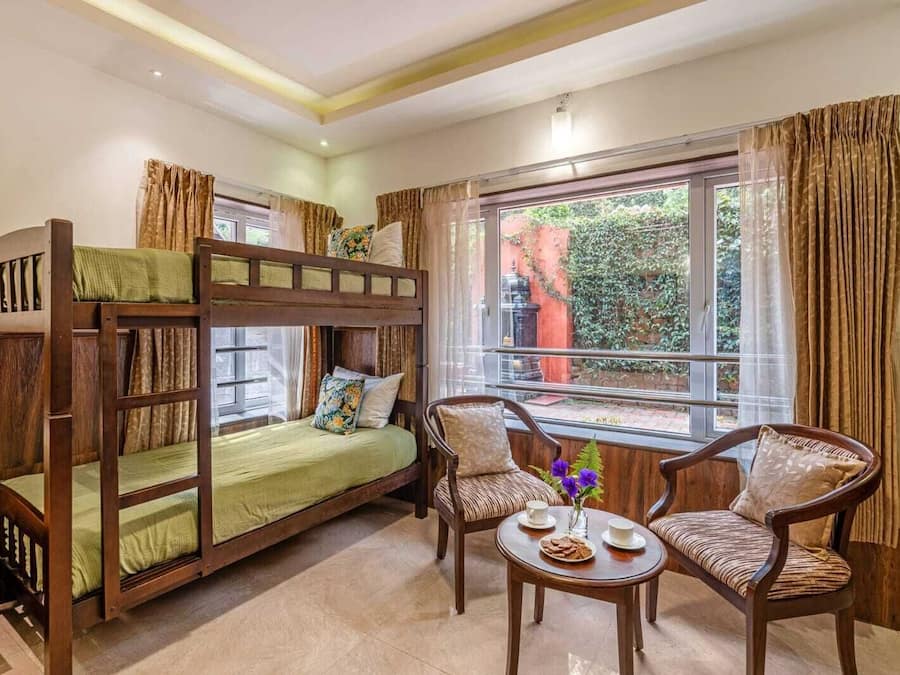 Luxury Room | Living area