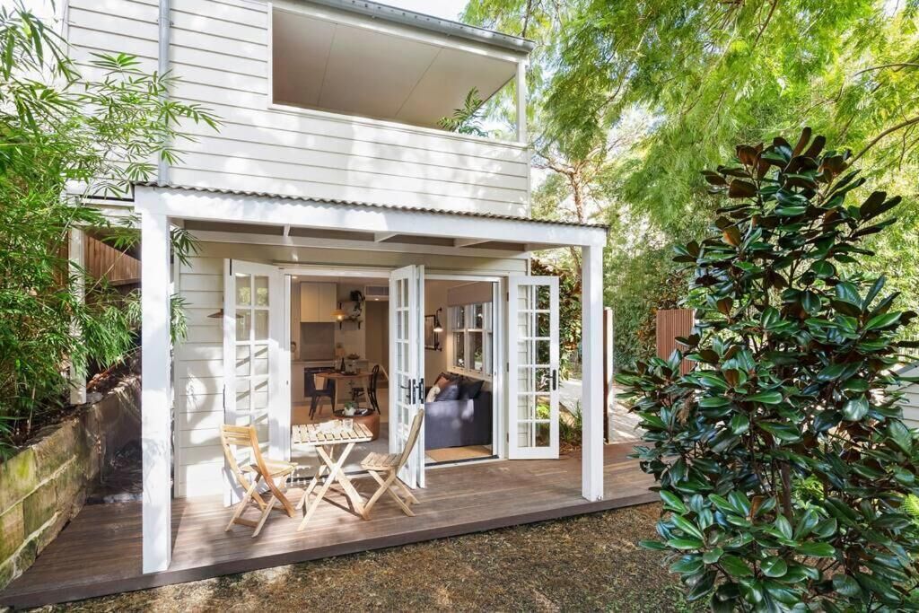 Apartment, 1 King Bed, Non Smoking, Patio | Outdoor dining