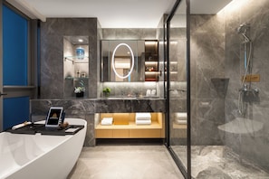 Hair dryer, slippers, towels - LN Residence suites (Guangzhou)