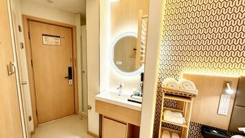Kamar mandi | Sandal