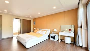 Superior Room | WiFi (free), individually decorated, individually furnished, bed sheets