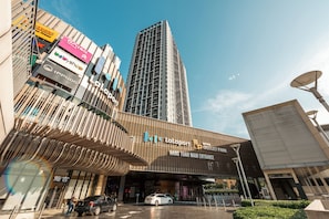 Unclassified image, 4 of 57, button - SWNK Houze Premier Suites Kuala Lumpur (Kuala Lumpur)