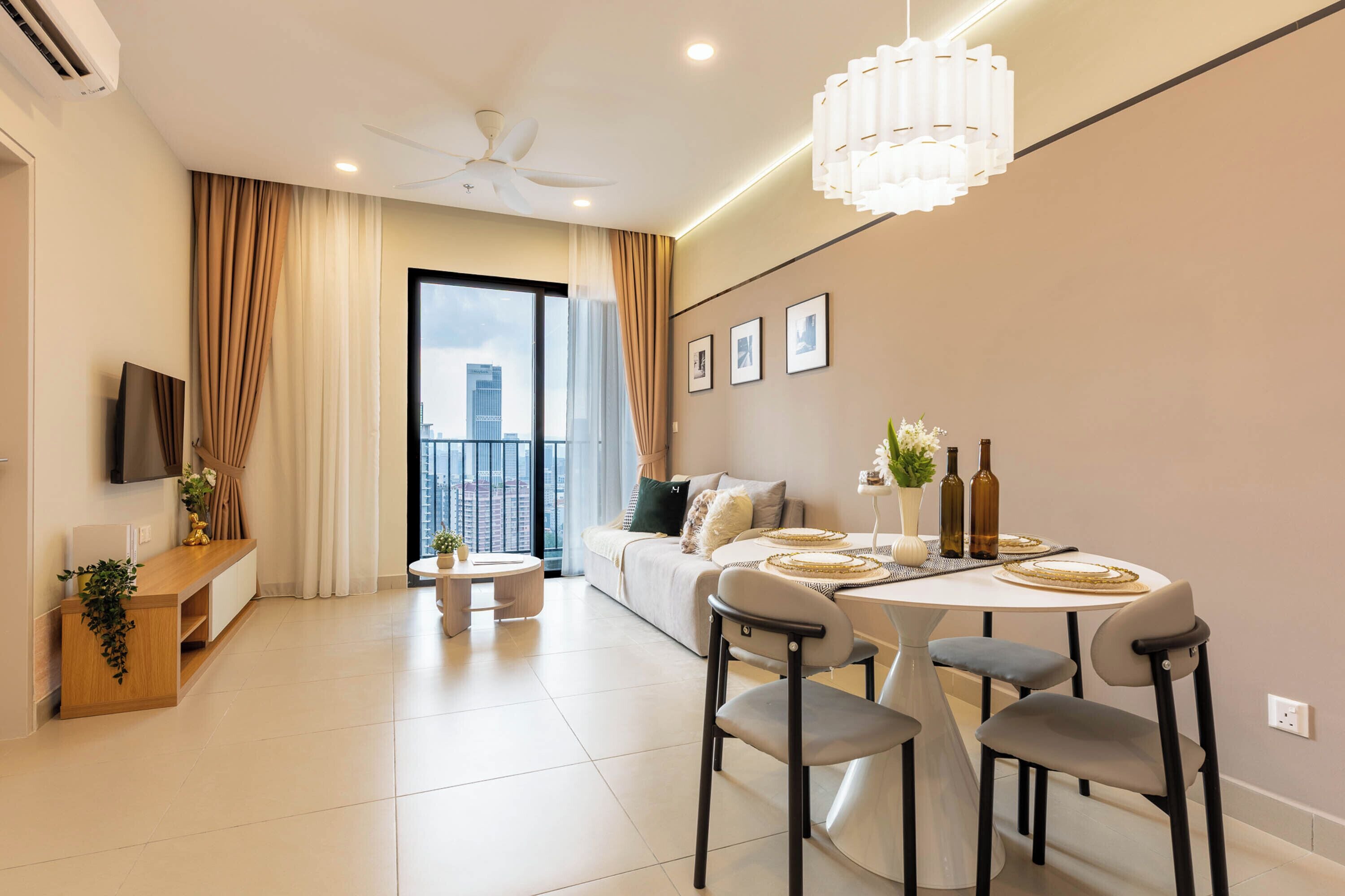 Executive Suite, 2 Bedrooms, Balcony | Living area | Smart TV, Netflix, streaming services