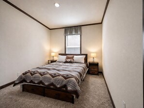 4 bedrooms, WiFi, bed sheets